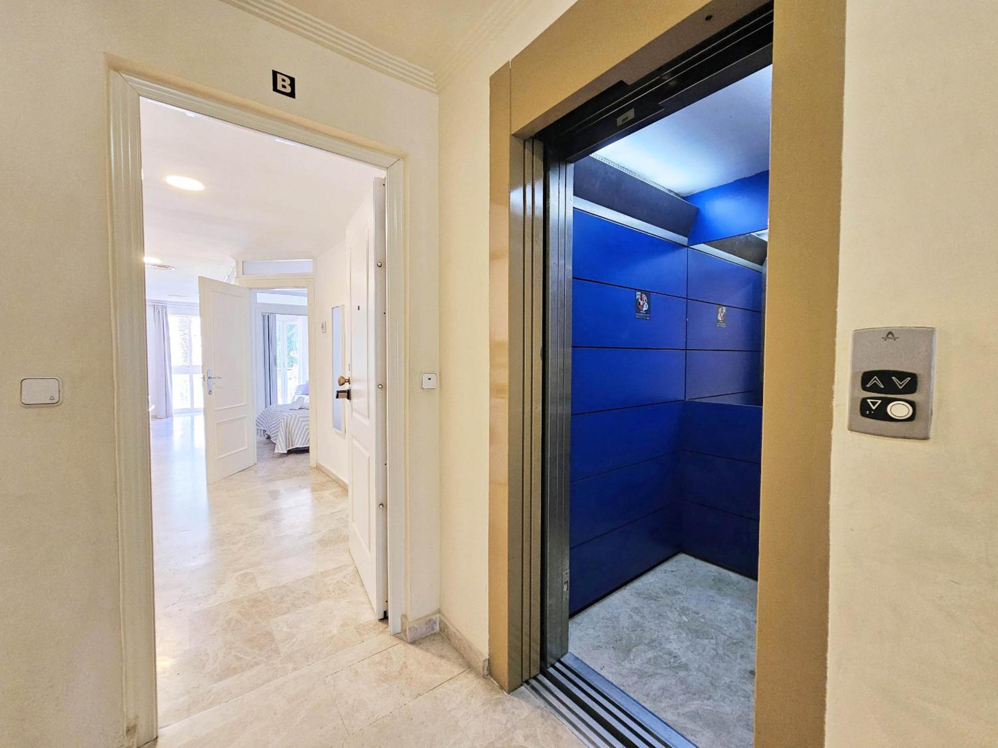 Apartamentos Nuevo Edificio Alba Cartagena Centro Parking Exteriör bild